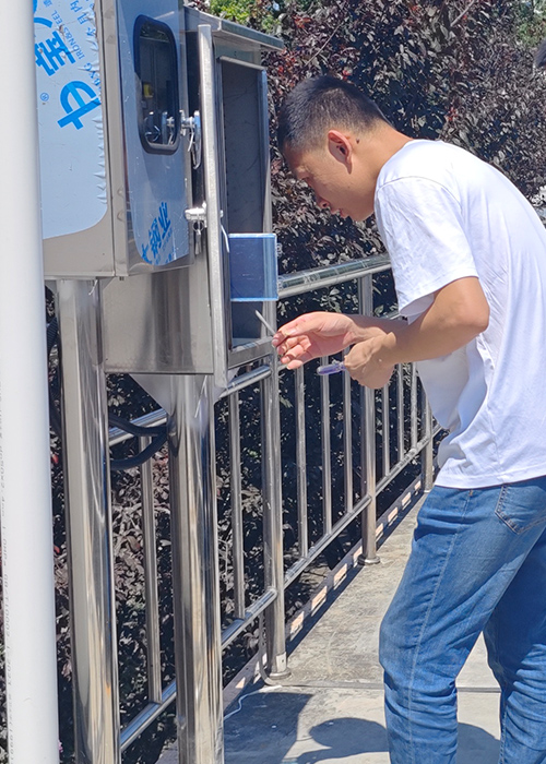 我司专业技术人员为某水处理厂专业指导